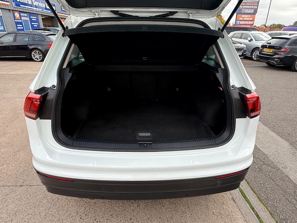 Used Volkswagen Tiguan 2018 for sale - 76226893: Photo 34