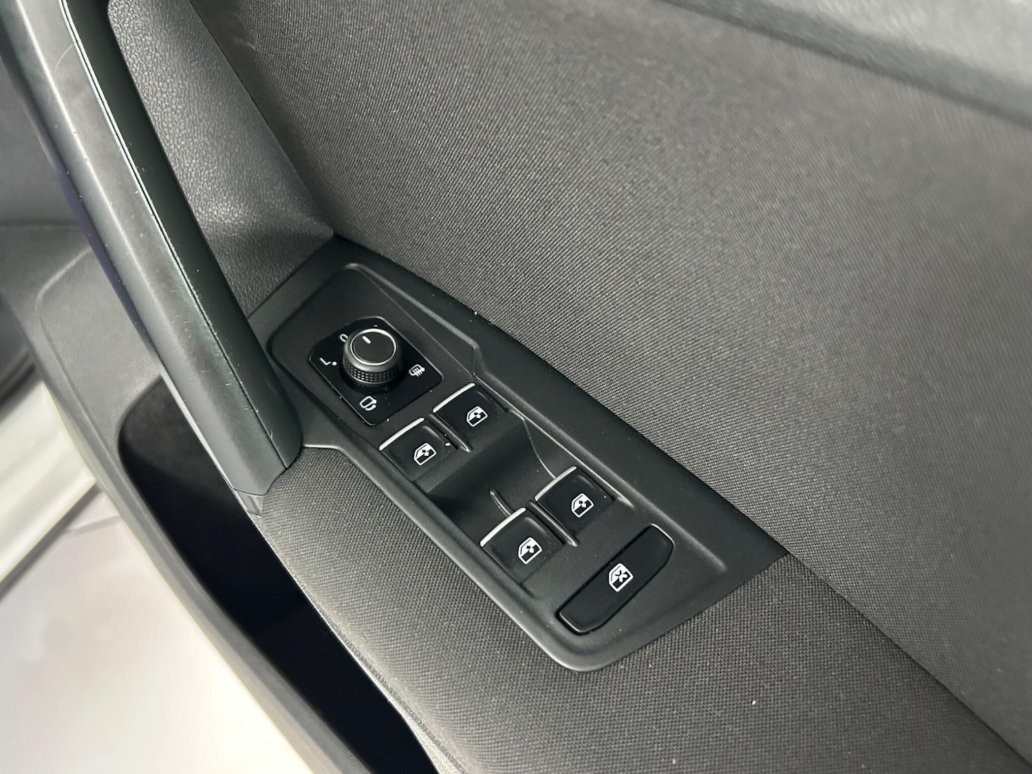 Used Volkswagen Tiguan 2018 for sale - 76226893: Photo 38