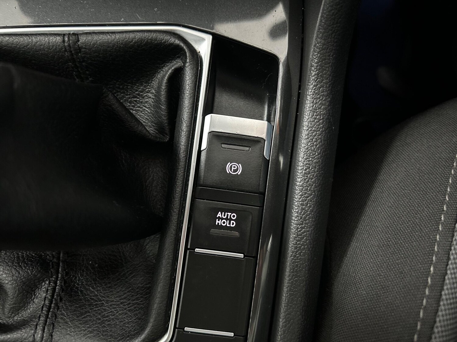 Used Volkswagen Tiguan 2018 for sale - 76226893: Photo 41