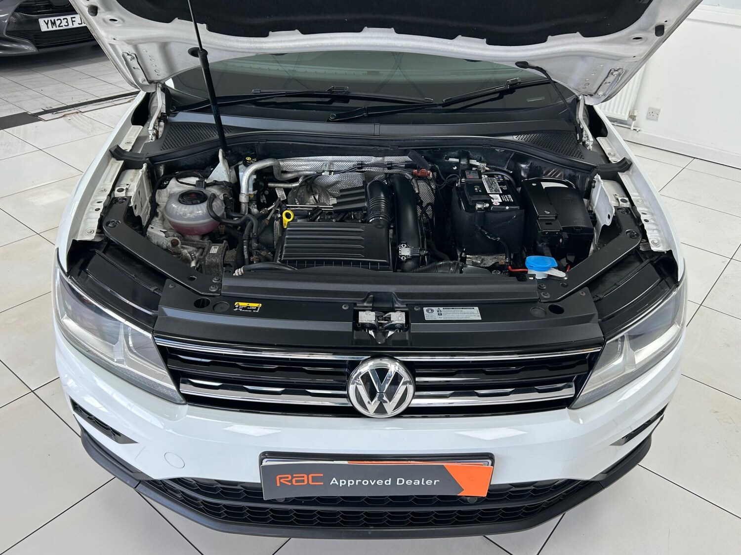 Used Volkswagen Tiguan 2018 for sale - 76226893: Photo 48