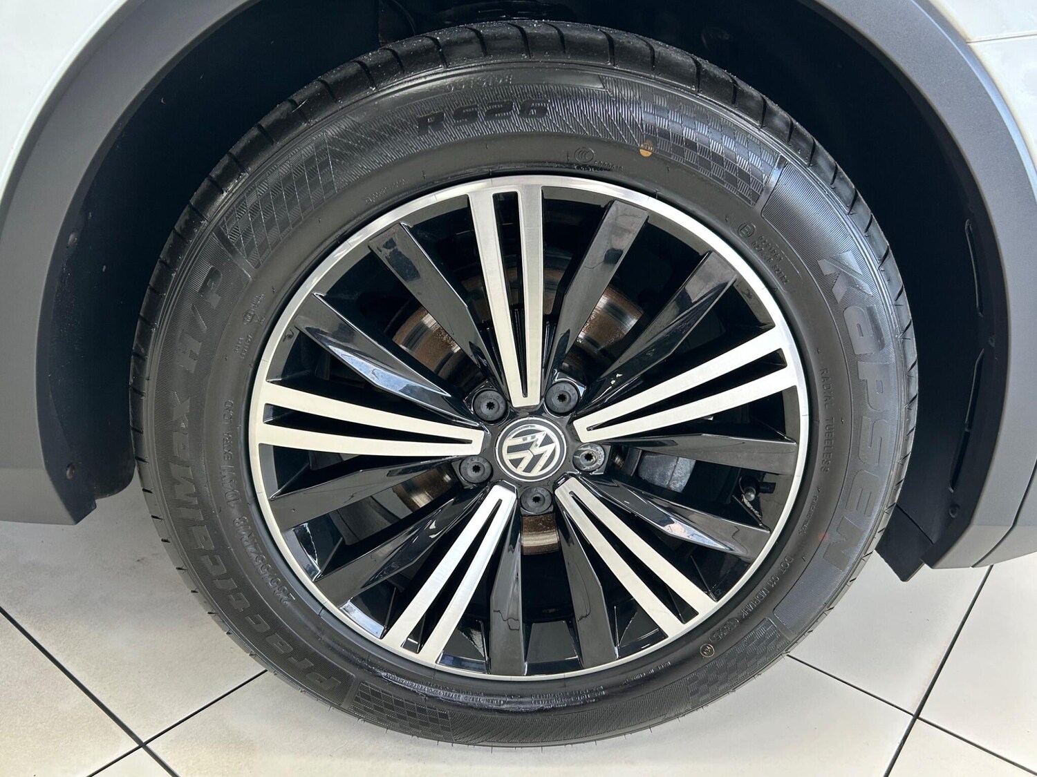 Used Volkswagen Tiguan 2018 for sale - 76226893: Photo 51