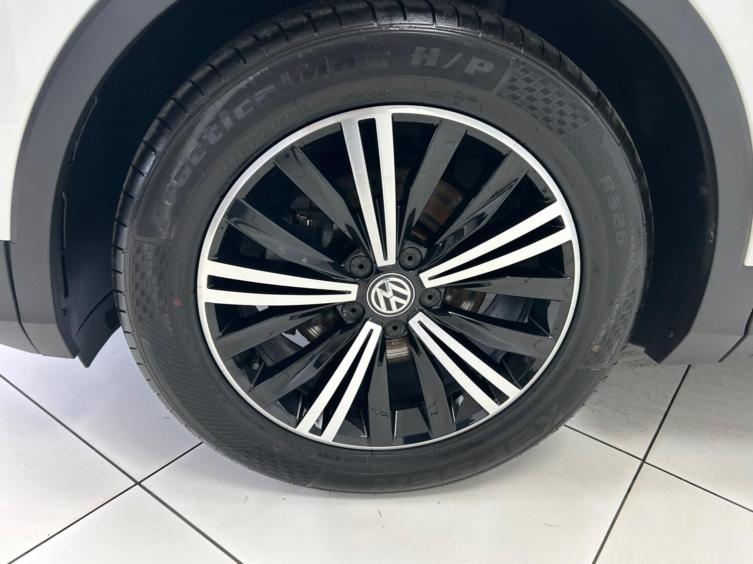 Used Volkswagen Tiguan 2018 for sale - 76226893: Photo 52