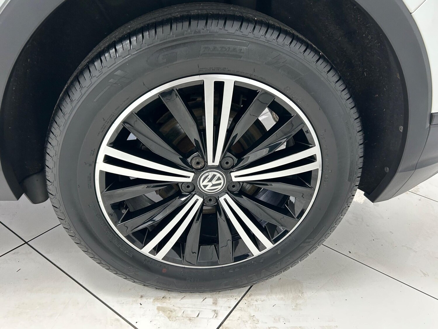 Used Volkswagen Tiguan 2018 for sale - 76226893: Photo 53