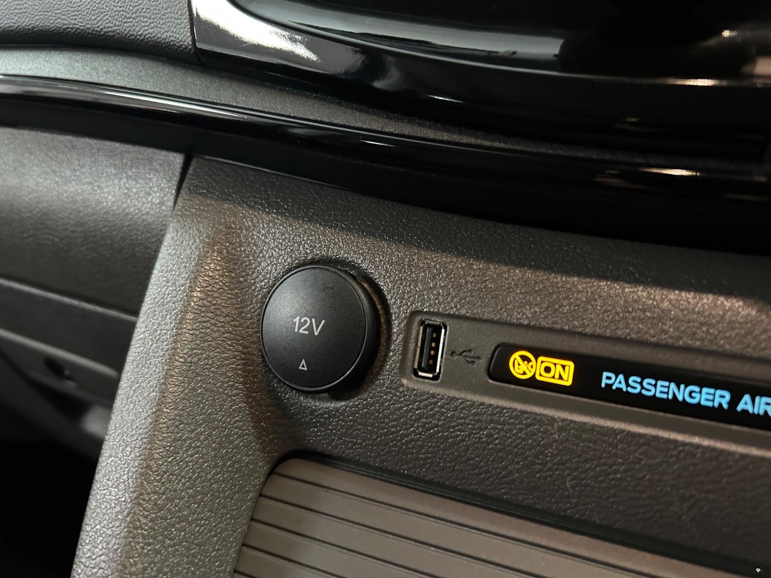 Used Ford Tourneo Custom 2022 for sale - 76031599: Photo 36