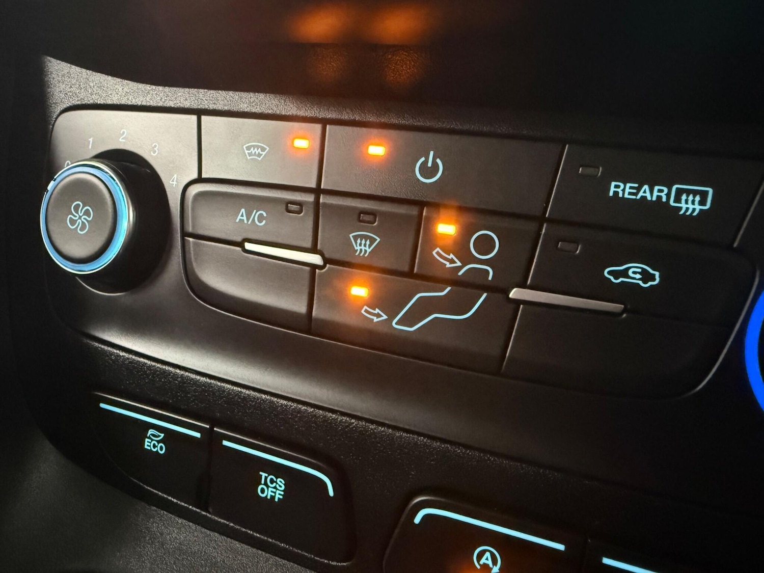 Used Ford Grand Tourneo Connect 2020 for sale - 76886792: Photo 41