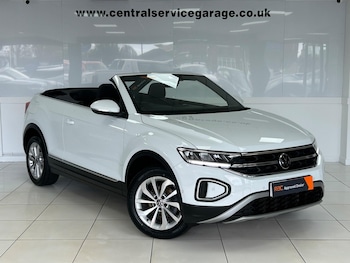 Used Volkswagen T-Roc 2023 for sale - 79116636: Photo