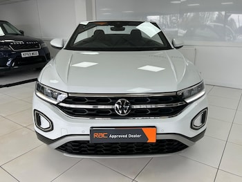 Used Volkswagen T-Roc 2023 for sale - 79116636: Photo