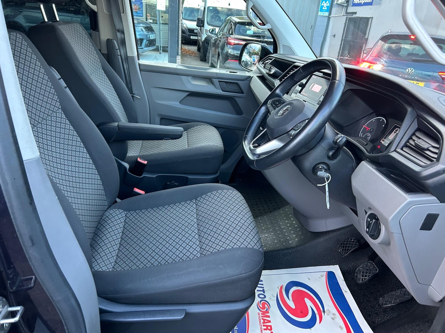 Used Volkswagen Transporter Shuttle 2020 for sale - 76432723: Photo 14