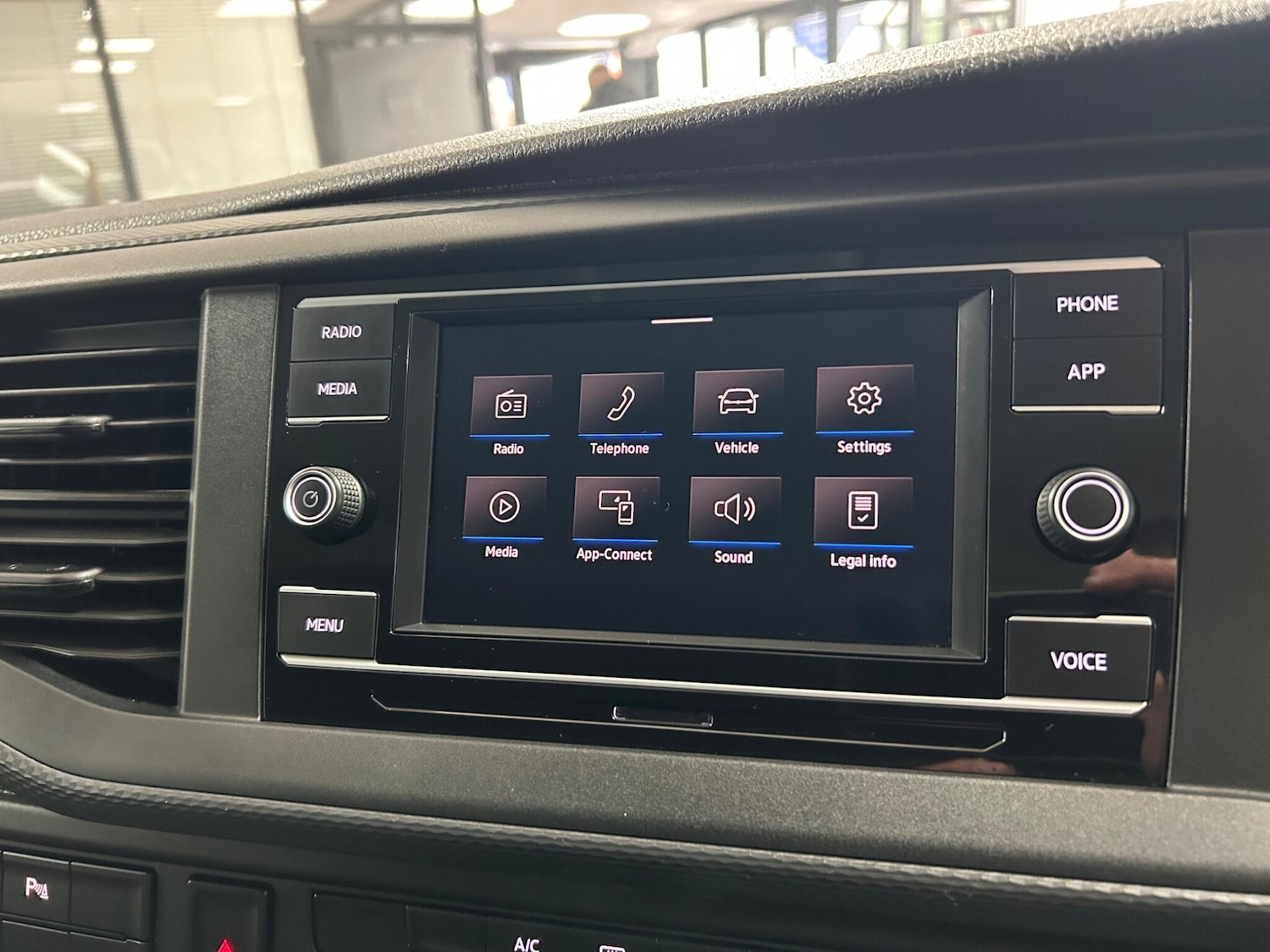 Used Volkswagen Transporter Shuttle 2020 for sale - 76432723: Photo 32