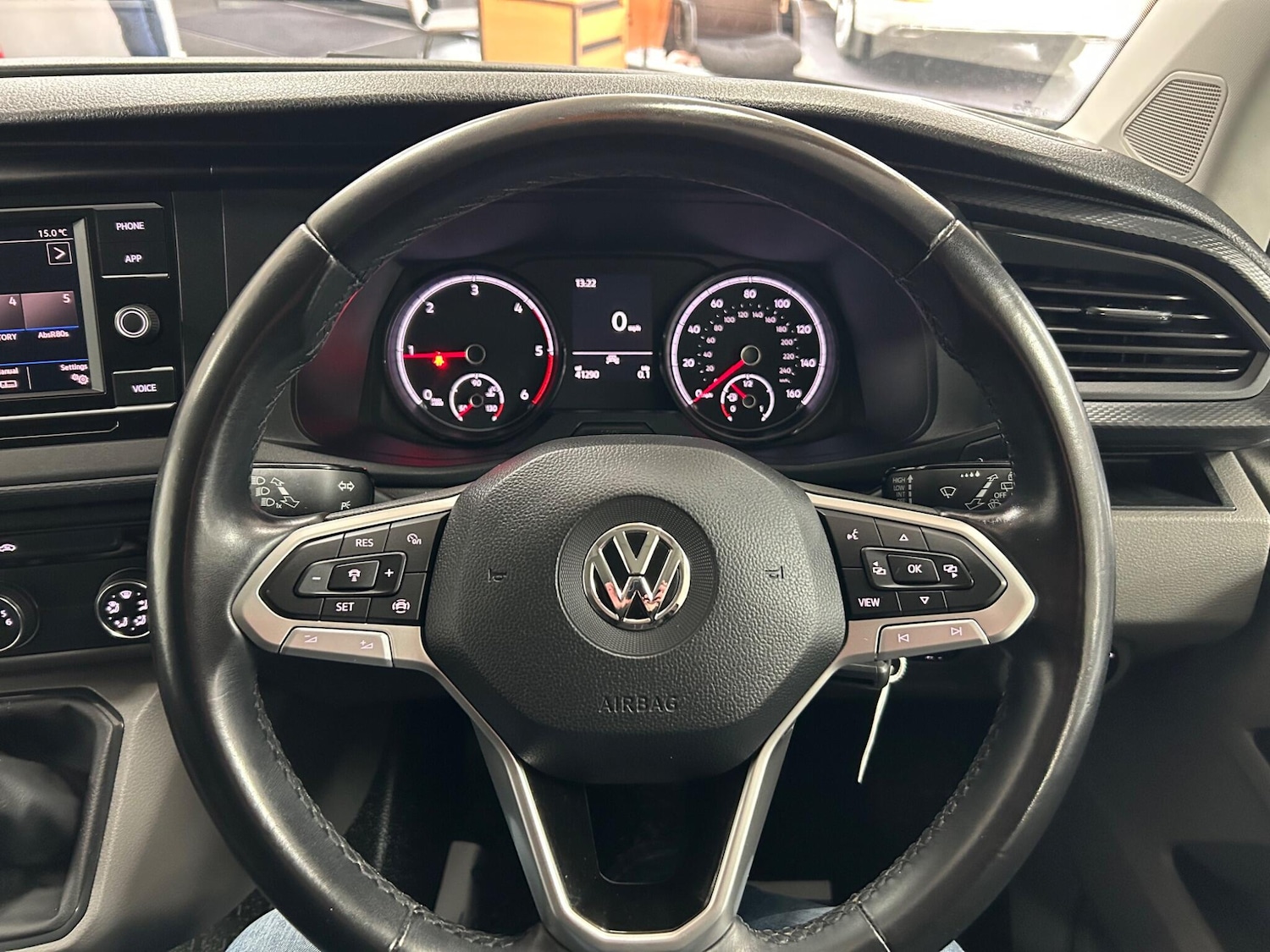 Used Volkswagen Transporter Shuttle 2020 for sale - 76432723: Photo 40