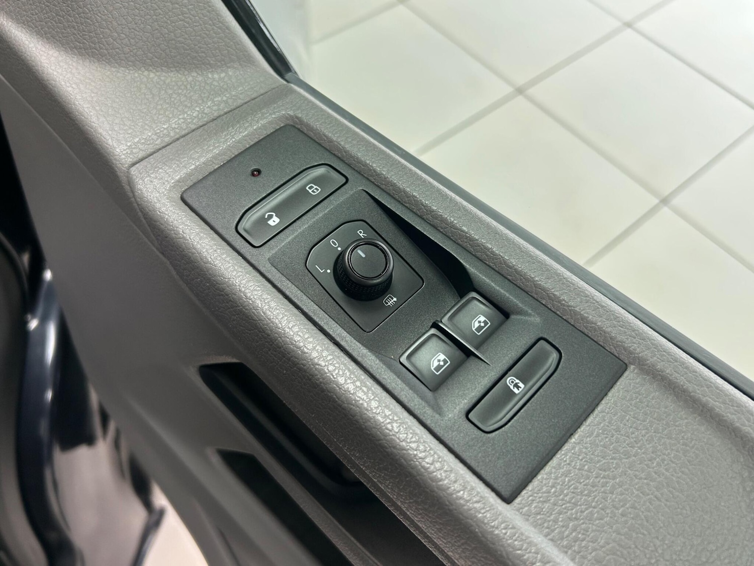 Used Volkswagen Transporter Shuttle 2020 for sale - 76432723: Photo 44