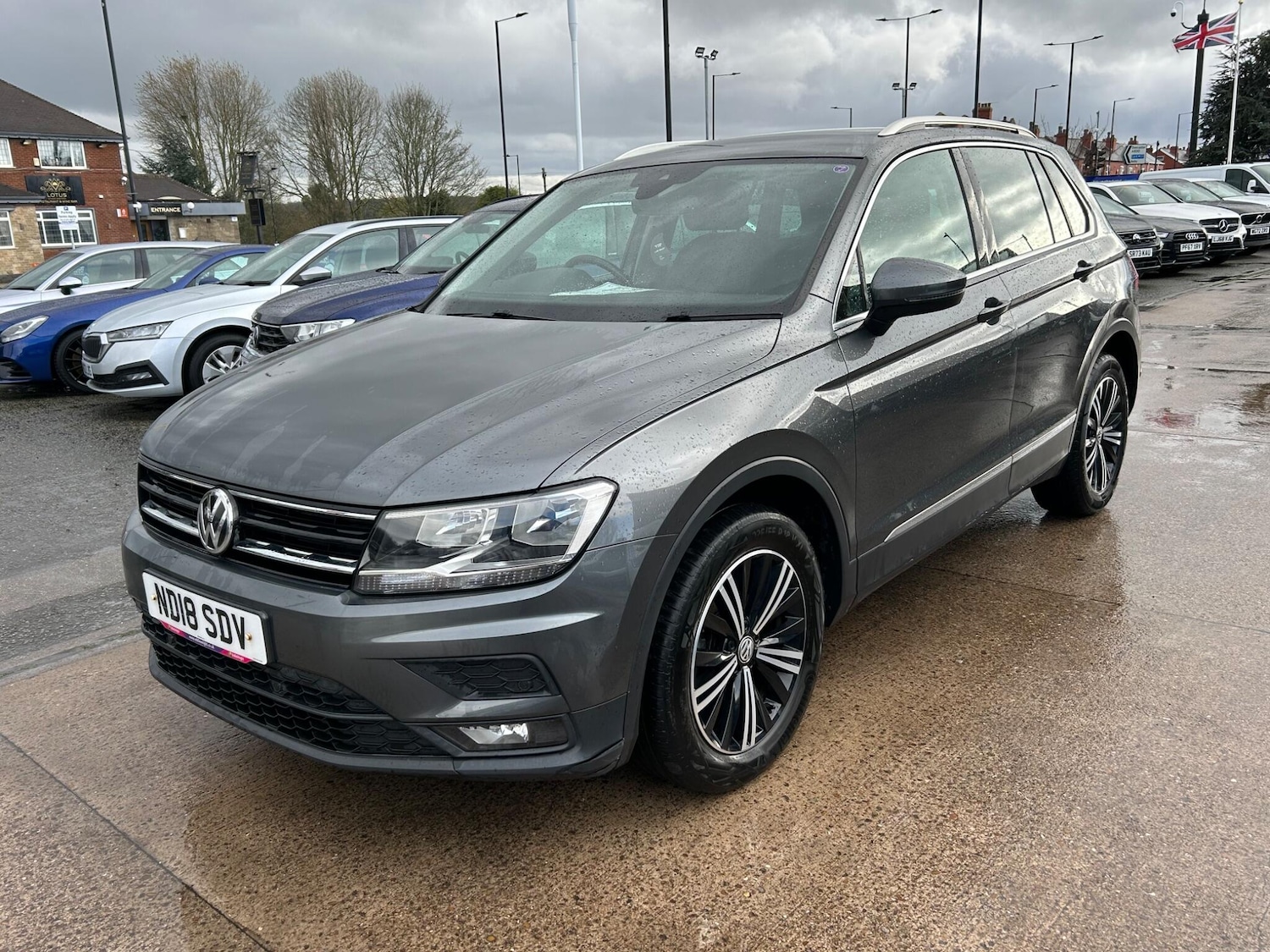 Used Volkswagen Tiguan for sale - 78127949: Photo 5