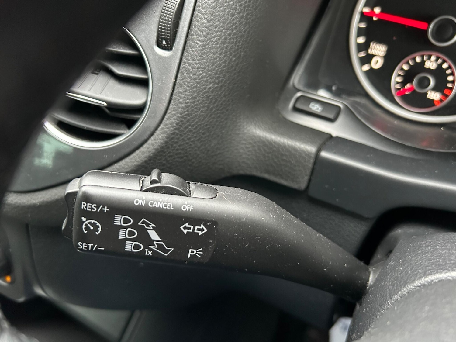 Used Volkswagen Tiguan 2012 for sale - 77574093: Photo 9