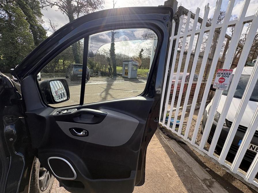 Used Renault Trafic 2017 for sale - 77960362: Photo 15