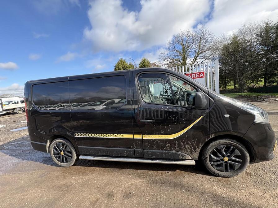 Used Renault Trafic 2017 for sale - 77960362: Photo 2