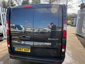 Used Renault Trafic 2017 for sale - 77960362: Photo