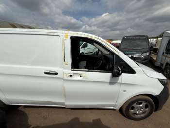 Used Mercedes-Benz Vito 2021 for sale - 74601224: Photo