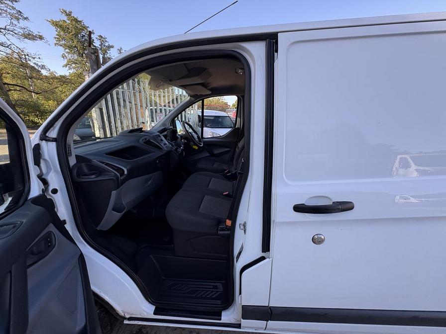 Used Ford Transit Custom 2016 for sale - 76037548: Photo 2