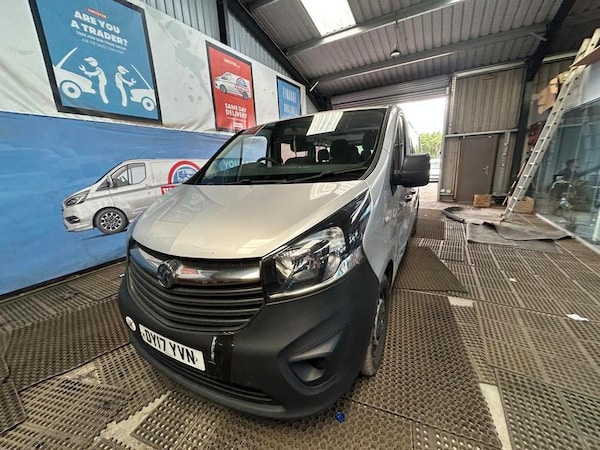 Used Vauxhall Vivaro 2017 for sale - 76155451: Photo 18
