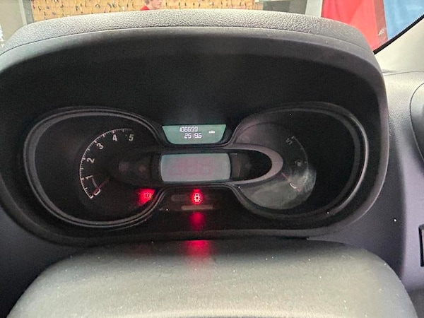 Used Vauxhall Vivaro 2017 for sale - 76155451: Photo 7