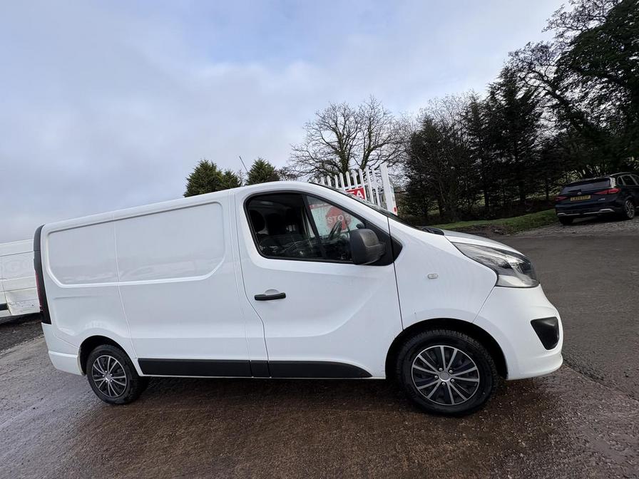 Used Vauxhall Vivaro 2018 for sale - 77051129: Photo 2