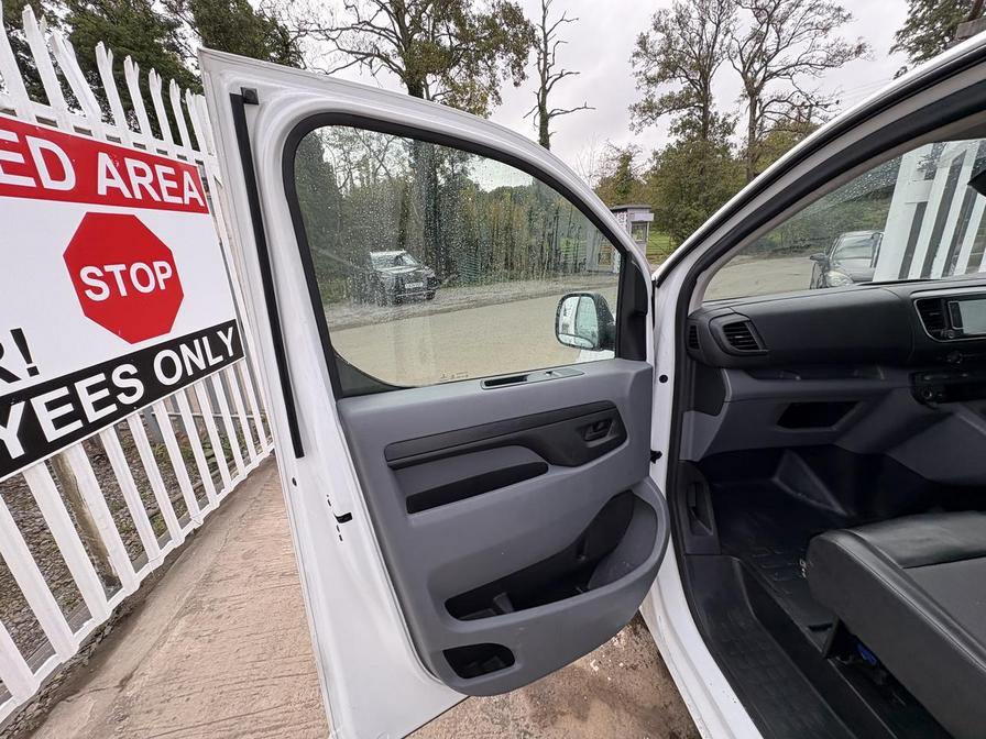 Used Vauxhall Vivaro 2019 for sale - 76731991: Photo 20