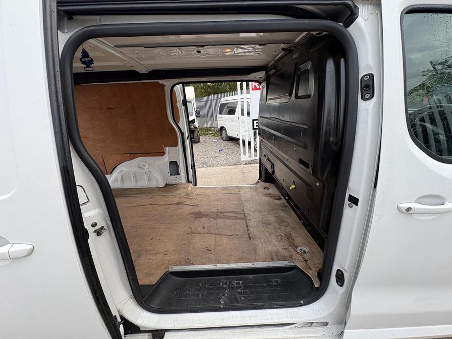 Used Vauxhall Vivaro 2019 for sale - 76731991: Photo 6