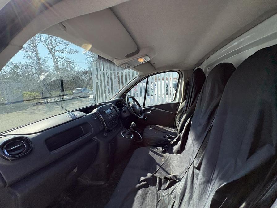 Used Vauxhall Vivaro 2017 for sale - 77983137: Photo 11