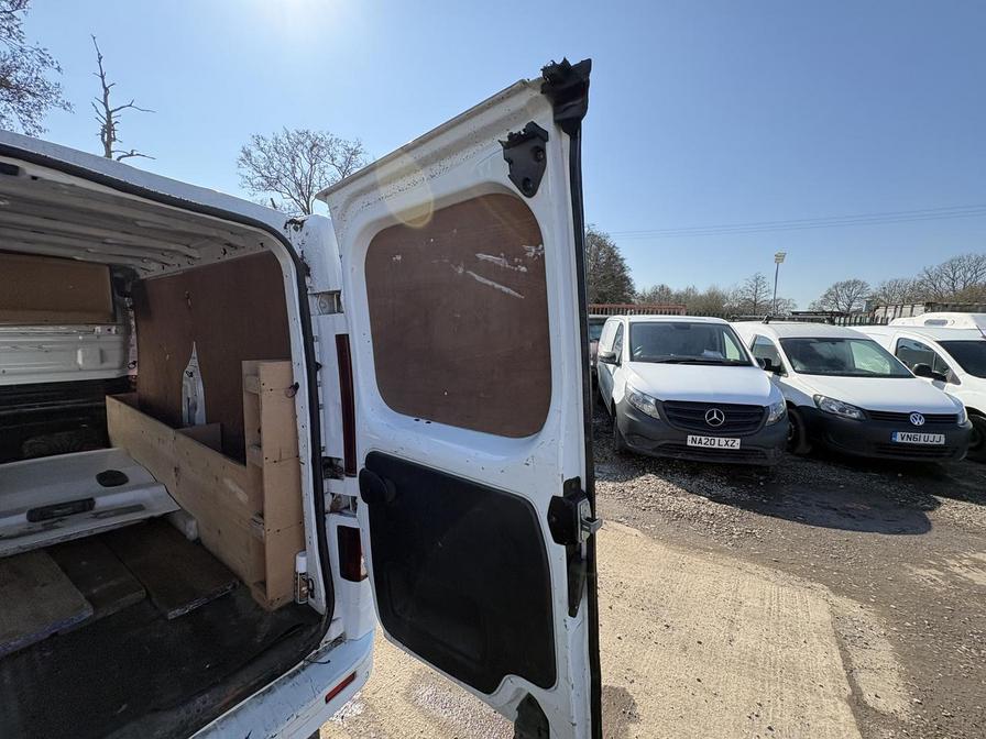 Used Vauxhall Vivaro 2017 for sale - 77983137: Photo 13