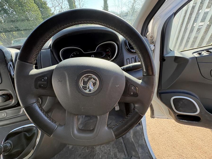 Used Vauxhall Vivaro 2017 for sale - 77983137: Photo 15