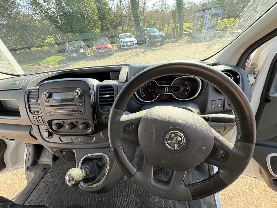 Used Vauxhall Vivaro 2017 for sale - 77983137: Photo 18