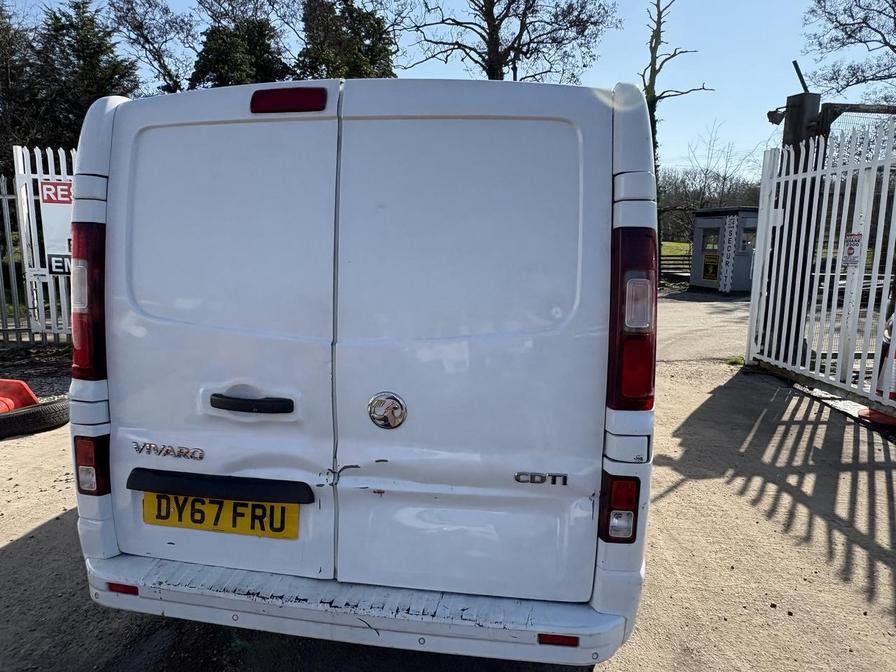 Used Vauxhall Vivaro 2017 for sale - 77983137: Photo 3