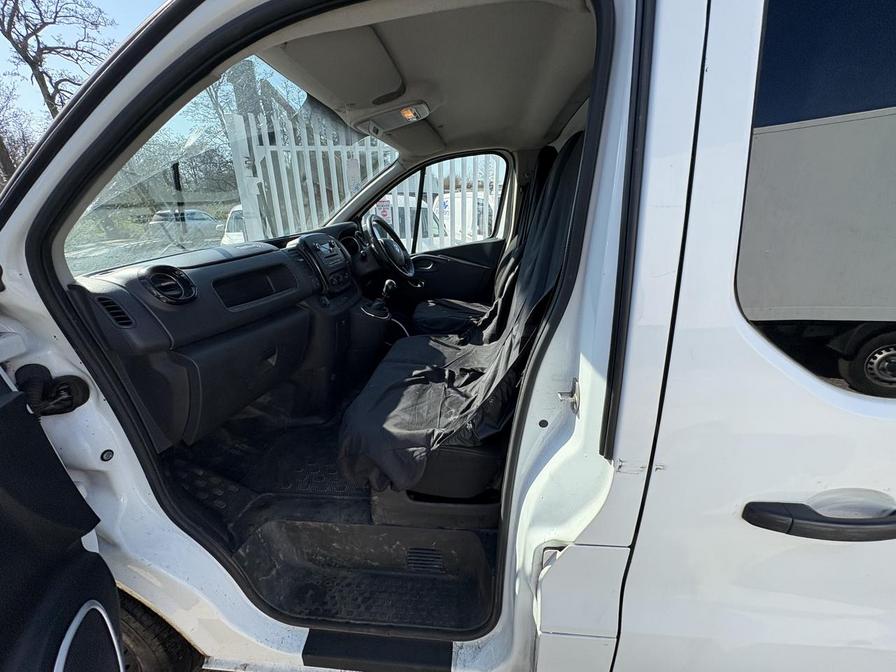Used Vauxhall Vivaro 2017 for sale - 77983137: Photo 5
