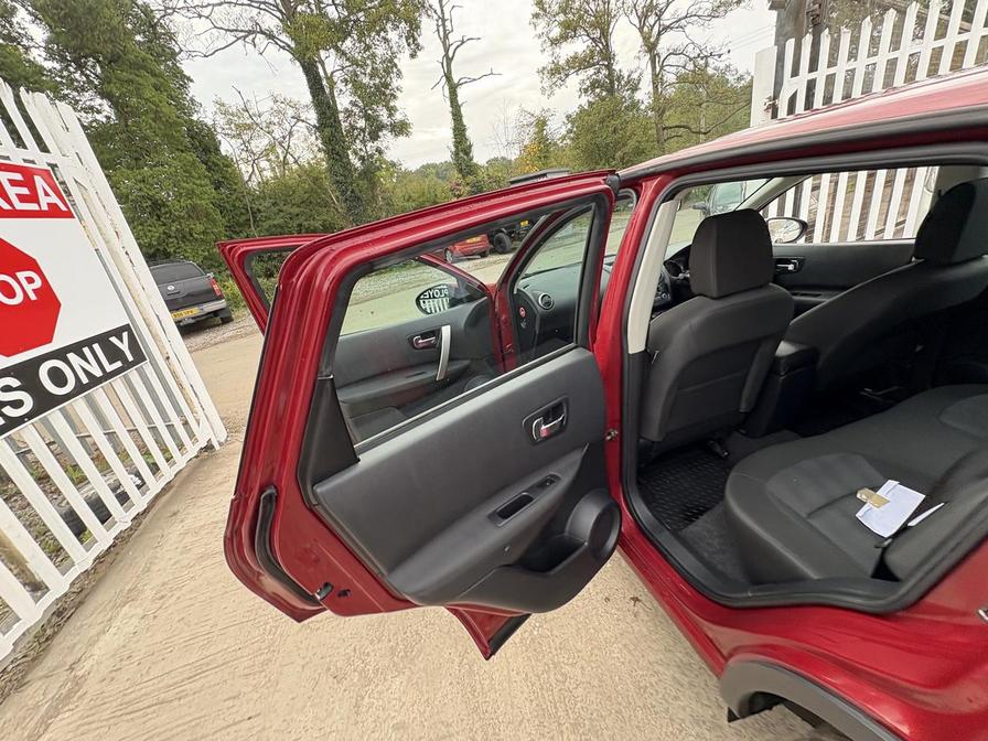 Used Nissan Qashqai 2011 for sale - 76459502: Photo 14