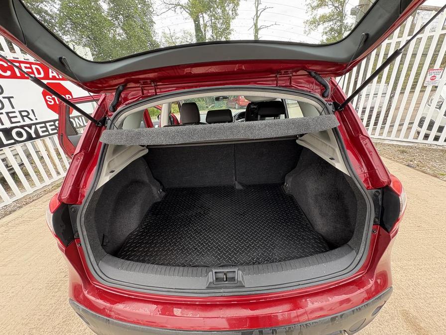 Used Nissan Qashqai 2011 for sale - 76459502: Photo 17