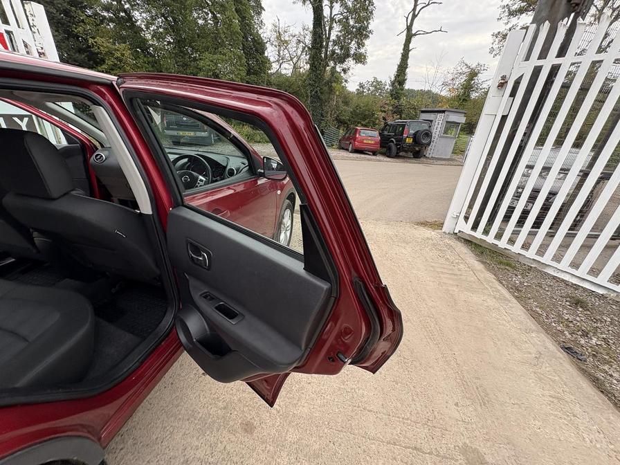 Used Nissan Qashqai 2011 for sale - 76459502: Photo 23