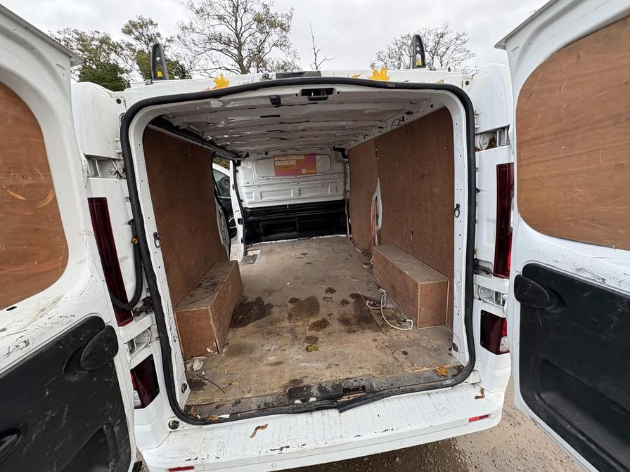 Used Vauxhall Vivaro 2017 for sale - 76459501: Photo 11