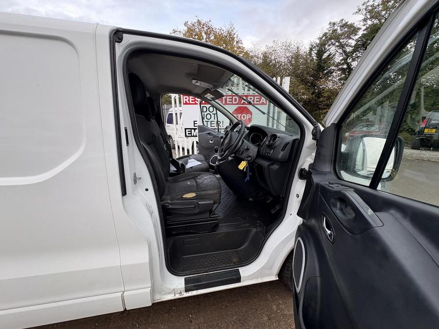 Used Vauxhall Vivaro 2017 for sale - 76459501: Photo 7
