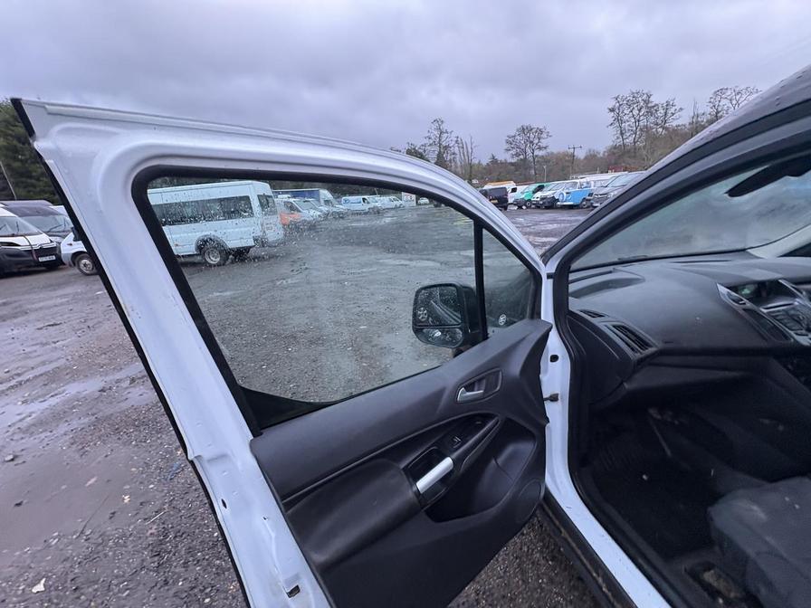 Used Ford Transit Connect 2017 for sale - 76937912: Photo 18