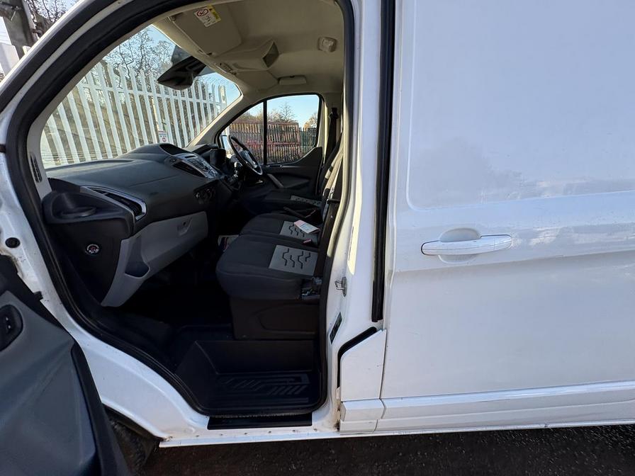Used Ford Transit Custom 2017 for sale - 76804475: Photo 2