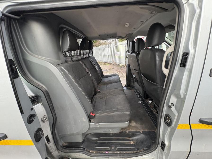 Used Vauxhall Vivaro 2018 for sale - 77206053: Photo 11