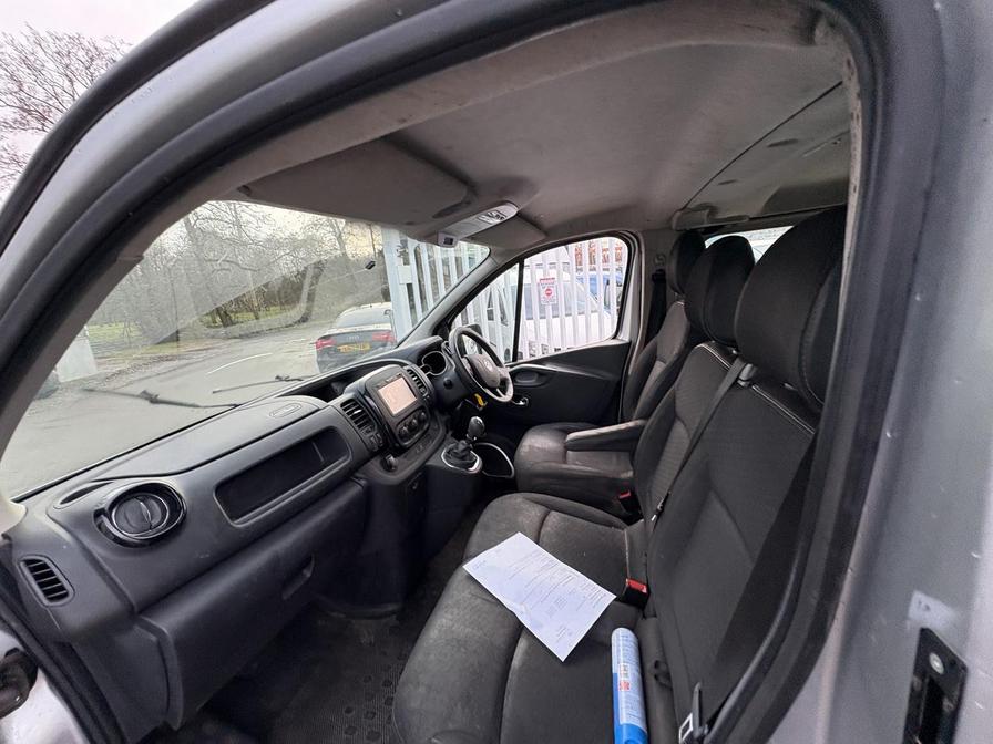 Used Vauxhall Vivaro 2018 for sale - 77206053: Photo 12