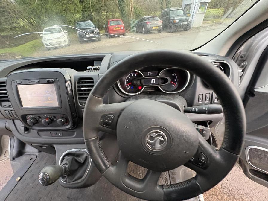 Used Vauxhall Vivaro 2018 for sale - 77206053: Photo 18