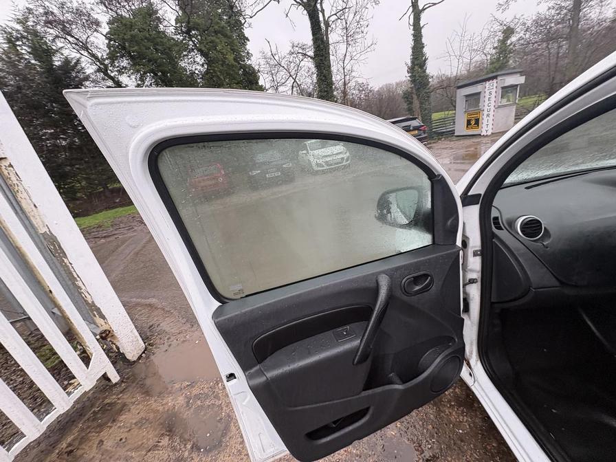 Used Renault Kangoo 2017 for sale - 76937916: Photo 12