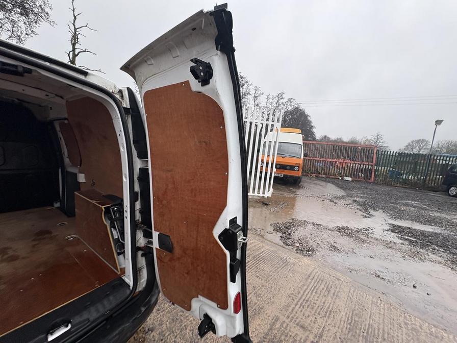 Used Renault Kangoo 2017 for sale - 76937916: Photo 14