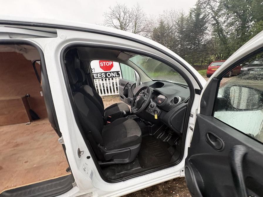 Used Renault Kangoo 2017 for sale - 76937916: Photo 17