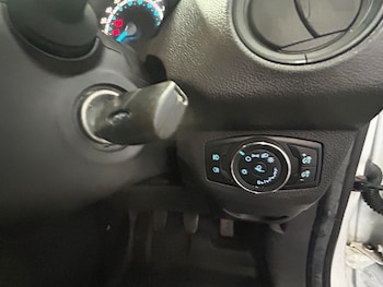 Used Ford Transit Courier 2015 for sale - 75603210: Photo