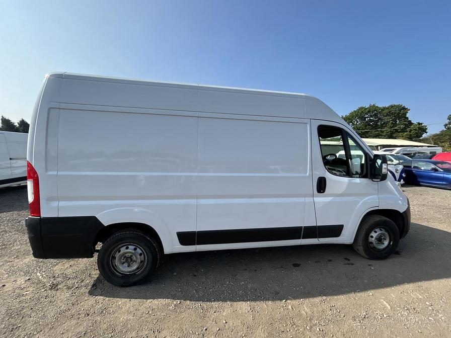 Used Vauxhall Movano 2022 for sale - 76540416: Photo 2