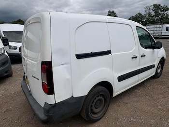 Used Peugeot Partner 2017 for sale - 79287086: Photo