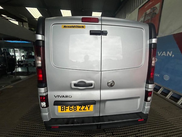 Used Vauxhall Vivaro 2018 for sale - 76184202: Photo 9